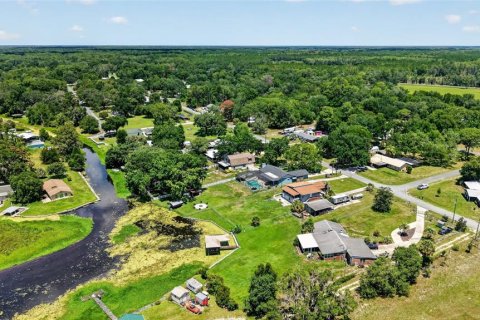 House in Dunnellon, Florida 3 bedrooms, 176.14 sq.m. № 2199363 - photo 4