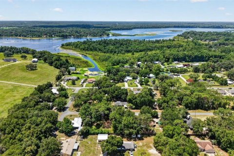 House in Dunnellon, Florida 3 bedrooms, 176.14 sq.m. № 2199363