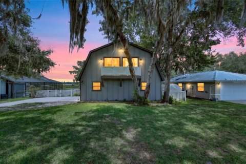 House in Dunnellon, Florida 3 bedrooms, 176.14 sq.m. № 2199363 - photo 2