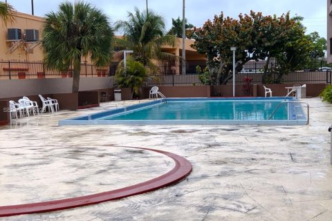 Купить кондоминиум в Хайалиа, Флорида 1 спальня, 76.18м2, № 2060502 - фото 17