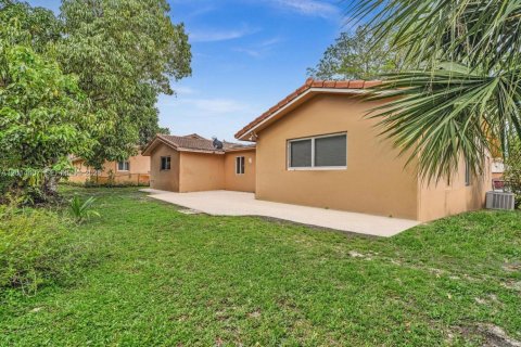 Propiedad comercial en venta en Coral Springs, Florida, 224.36 m2 № 2076417 - foto 20