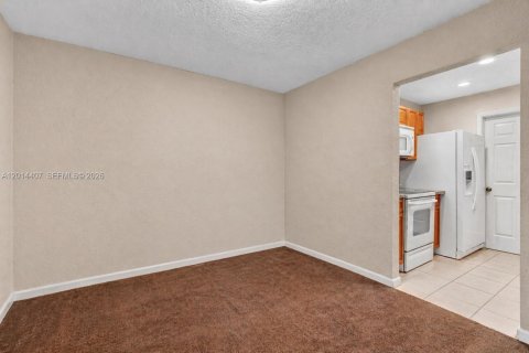 Propiedad comercial en venta en Coral Springs, Florida, 224.36 m2 № 2076417 - foto 25