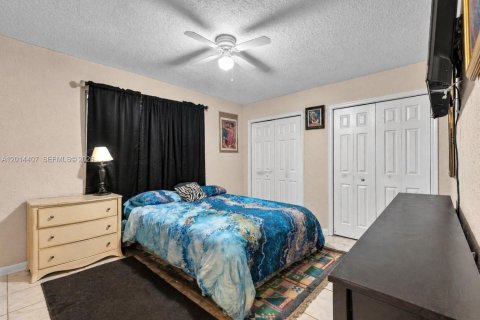 Propiedad comercial en venta en Coral Springs, Florida, 224.36 m2 № 2076417 - foto 19