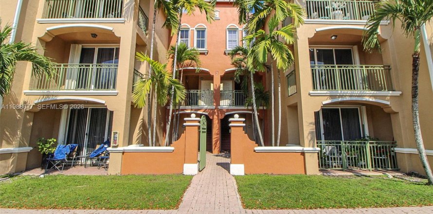 Condo à Doral, Floride, 3 chambres  № 2050509
