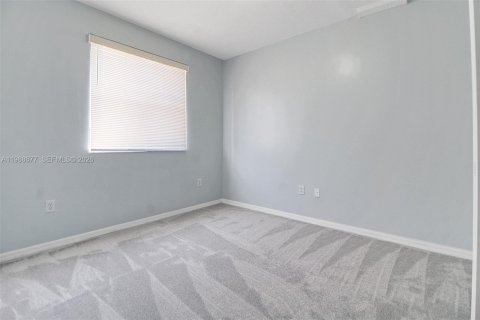 Copropriété à vendre à Doral, Floride: 3 chambres, 119.1 m2 № 2050509 - photo 25