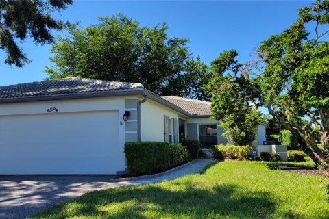 Villa ou maison à louer à Sarasota, Floride: 2 chambres, 125.51 m2 № 1805699 - photo 2