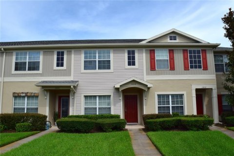 Adosado en venta en Spring Hill, Florida, 2 dormitorios, 129.13 m2 № 1822412 - foto 1