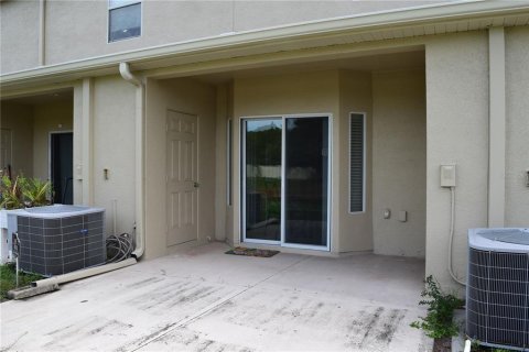 Adosado en venta en Spring Hill, Florida, 2 dormitorios, 129.13 m2 № 1822412 - foto 7
