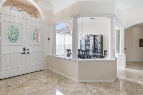 House in Lutz, Florida 4 bedrooms, 307.13 sq.m. № 2220389 - photo 9