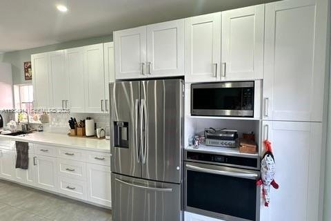 House in Miami, Florida 4 bedrooms, 167.6 sq.m. № 2009303 - photo 9