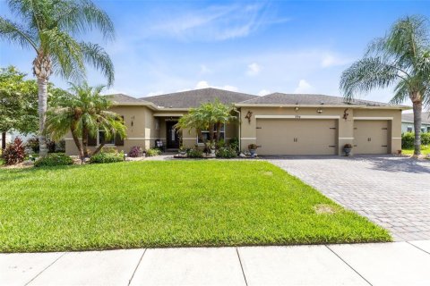 House in Kissimmee, Florida 4 bedrooms, 225.2 sq.m. № 2315037 - photo 26