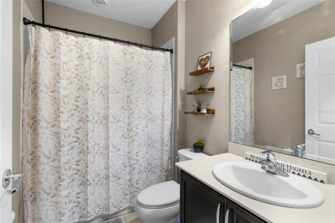 House in Kissimmee, Florida 4 bedrooms, 225.2 sq.m. № 2315037 - photo 15