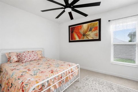House in Kissimmee, Florida 4 bedrooms, 225.2 sq.m. № 2315037 - photo 16