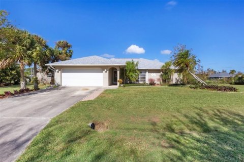 House in Port Charlotte, Florida 3 bedrooms, 142.33 sq.m. № 1434000 - photo 7