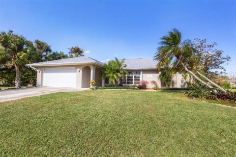 House in Port Charlotte, Florida 3 bedrooms, 142.33 sq.m. № 1434000 - photo 9