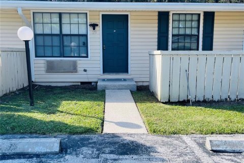 Condo in Gainesville, Florida, 1 bedroom № 2212109