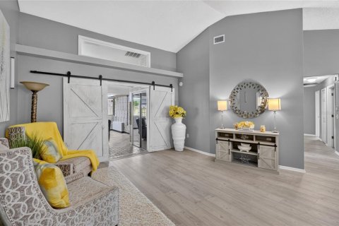 House in Lakeland, Florida 4 bedrooms, 293.48 sq.m. № 2209568 - photo 12