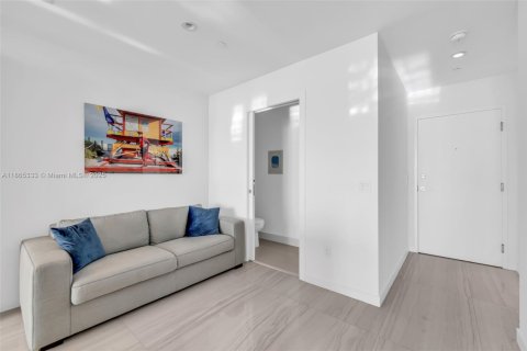 Copropriété à vendre à Miami, Floride: 2 chambres, 110.27 m2 № 1897358 - photo 9