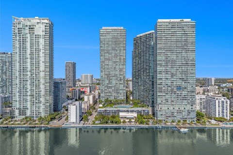 Copropriété à vendre à Miami, Floride: 2 chambres, 110.27 m2 № 1897358 - photo 6