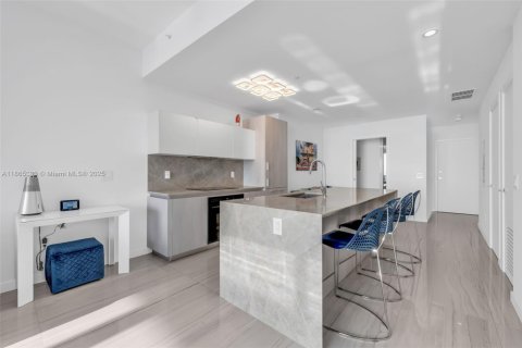 Copropriété à vendre à Miami, Floride: 2 chambres, 110.27 m2 № 1897358 - photo 7