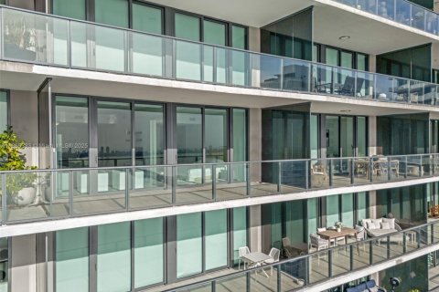 Copropriété à vendre à Miami, Floride: 2 chambres, 110.27 m2 № 1897358 - photo 28