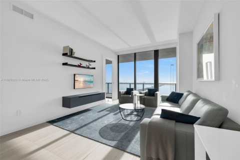 Copropriété à vendre à Miami, Floride: 2 chambres, 110.27 m2 № 1897358 - photo 2