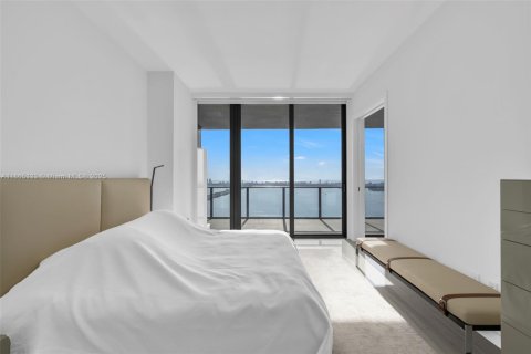 Copropriété à vendre à Miami, Floride: 2 chambres, 110.27 m2 № 1897358 - photo 25