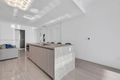 Copropriété à vendre à Miami, Floride: 2 chambres, 110.27 m2 № 1897358 - photo 10