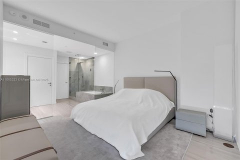 Copropriété à vendre à Miami, Floride: 2 chambres, 110.27 m2 № 1897358 - photo 13