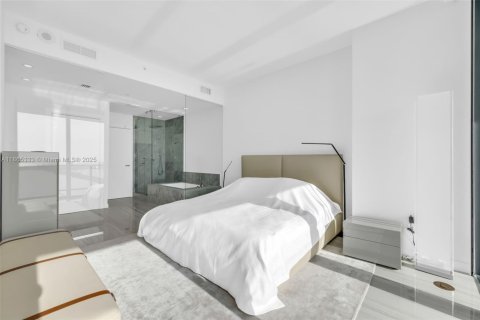 Copropriété à vendre à Miami, Floride: 2 chambres, 110.27 m2 № 1897358 - photo 12