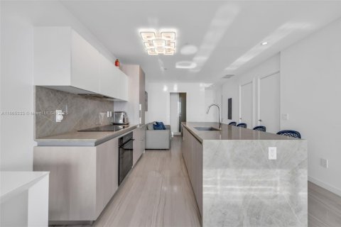 Copropriété à vendre à Miami, Floride: 2 chambres, 110.27 m2 № 1897358 - photo 3