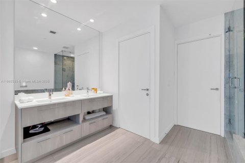 Copropriété à vendre à Miami, Floride: 2 chambres, 110.27 m2 № 1897358 - photo 14