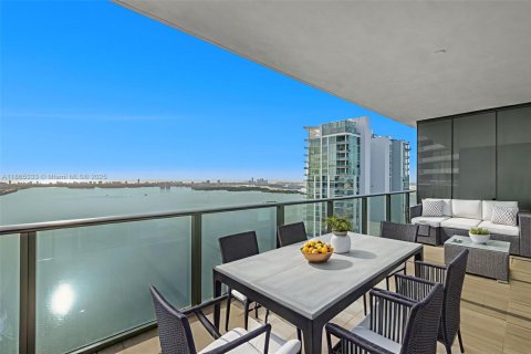 Copropriété à vendre à Miami, Floride: 2 chambres, 110.27 m2 № 1897358 - photo 11