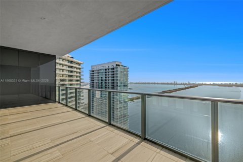 Copropriété à vendre à Miami, Floride: 2 chambres, 110.27 m2 № 1897358 - photo 17