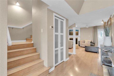 Купить таунхаус в Сент-Пит-Бич, Флорида 10 комнат, 136.75м2, № 2423934 - фото 30