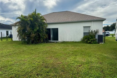 Villa ou maison à vendre à Palmetto, Floride: 3 chambres, 146.41 m2 № 2425557 - photo 30