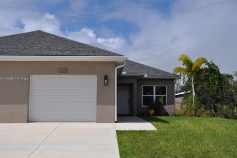 Villa ou maison à louer à Sebring, Floride: 2 chambres № 1947451 - photo 1