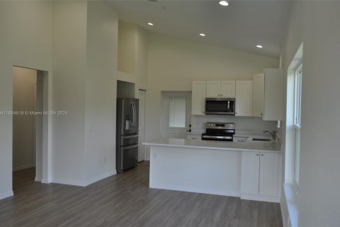 Villa ou maison à louer à Sebring, Floride: 2 chambres № 1947451 - photo 6