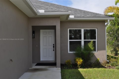Villa ou maison à louer à Sebring, Floride: 2 chambres № 1947451 - photo 3