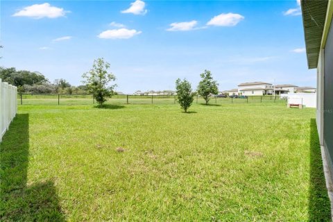 House in Brooksville, Florida 3 bedrooms, 162.3 sq.m. № 2324556 - photo 28