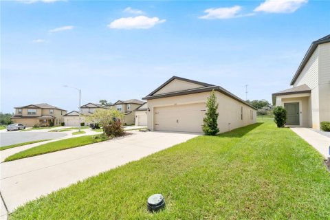 House in Brooksville, Florida 3 bedrooms, 162.3 sq.m. № 2324556 - photo 3