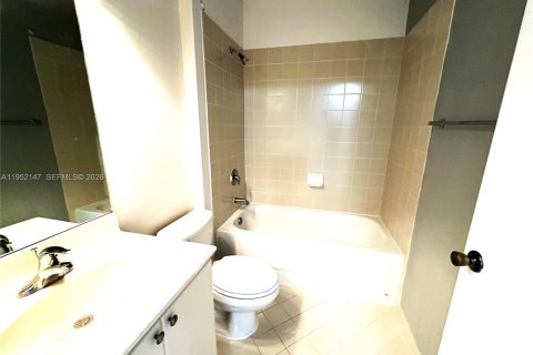 Купить кондоминиум в Хомстед, Флорида 2 спальни, 85.93м2, № 2006510 - фото 22