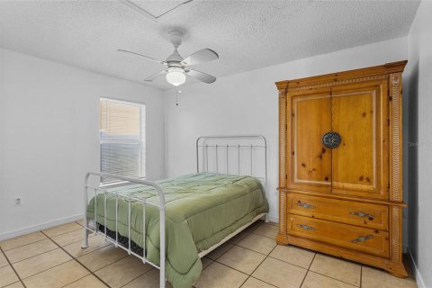 Casa en venta en Kissimmee, Florida, 4 dormitorios, 174.1 m2 № 1918590 - foto 6