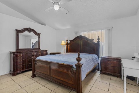 Casa en venta en Kissimmee, Florida, 4 dormitorios, 174.1 m2 № 1918590 - foto 10