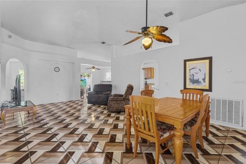 Casa en venta en Kissimmee, Florida, 4 dormitorios, 174.1 m2 № 1918590 - foto 7