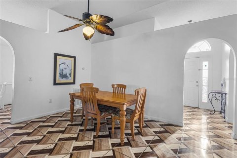 Casa en venta en Kissimmee, Florida, 4 dormitorios, 174.1 m2 № 1918590 - foto 8