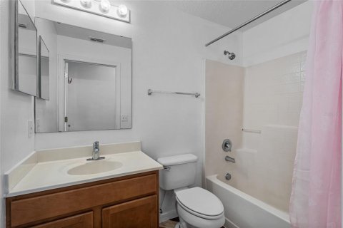 Casa en venta en Kissimmee, Florida, 4 dormitorios, 174.1 m2 № 1918590 - foto 5