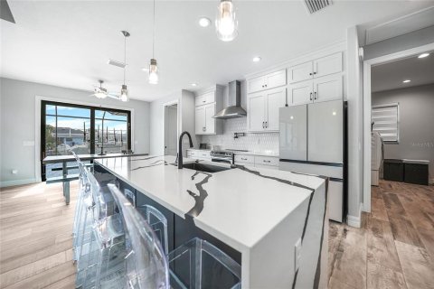 Casa en venta en Port Charlotte, Florida, 3 dormitorios, 196.67 m2 № 1406430 - foto 9