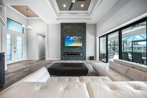 Casa en venta en Port Charlotte, Florida, 3 dormitorios, 196.67 m2 № 1406430 - foto 2
