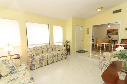 Casa en venta en Orlando, Florida, 3 dormitorios, 197.42 m2 № 1634917 - foto 3
